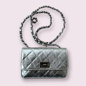 NWT German Fuentes Silver Leather Italian Handbag